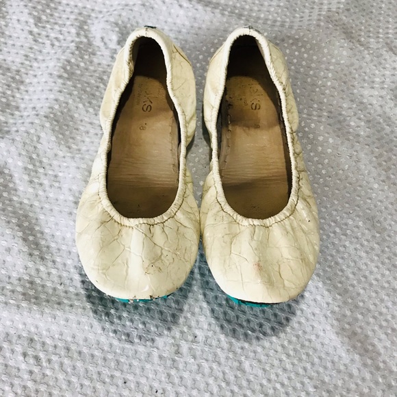TIEKS Flats - Picture 5 of 12